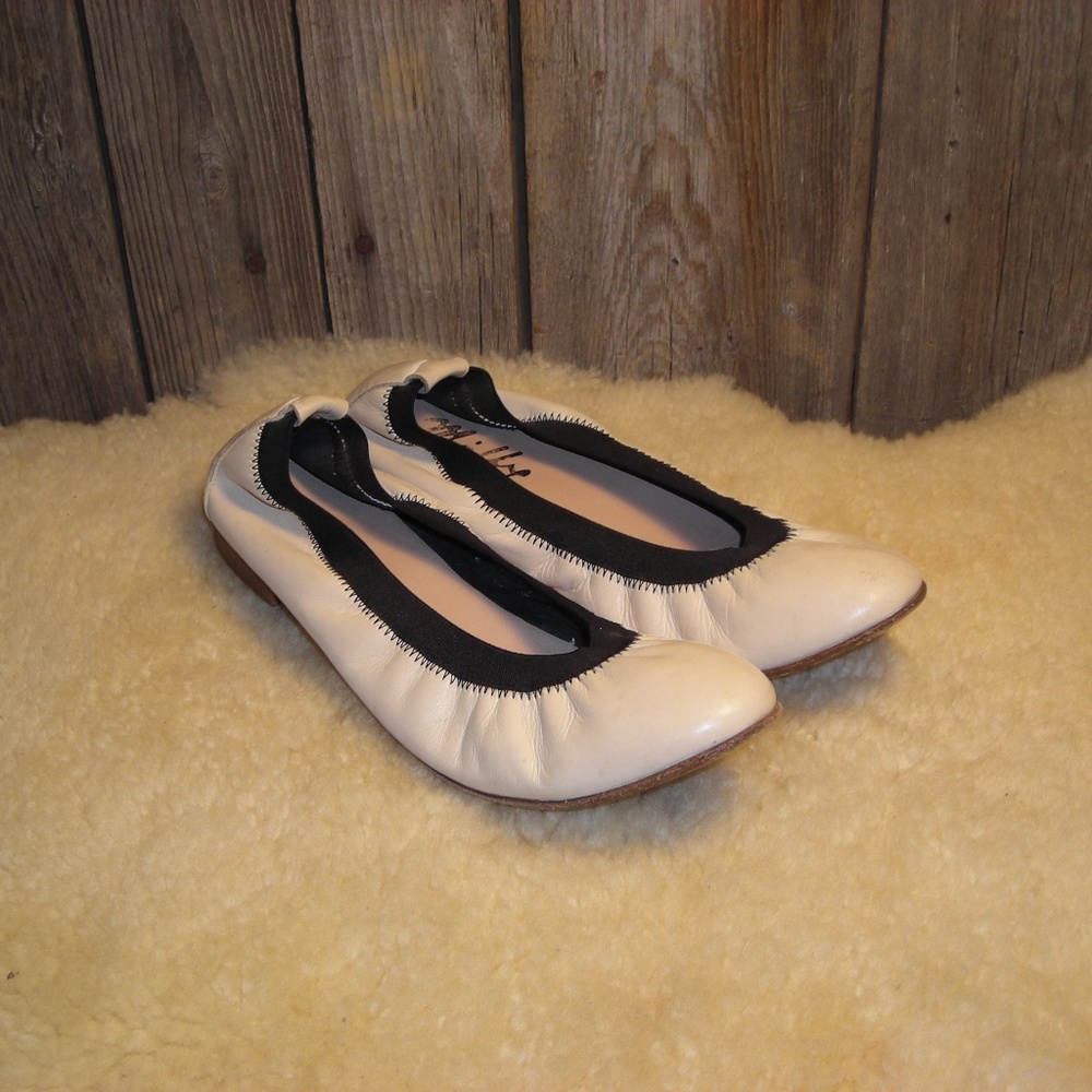 Milly Italian Leather Cream Black Ballet Flats 38